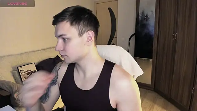 handsome guy01 online show from 10.08.25