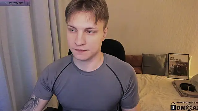 handsome guy01 online show from 02.04.26