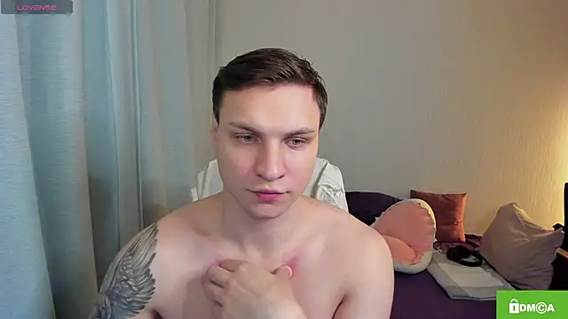 handsome guy01 online show from 04.02.26