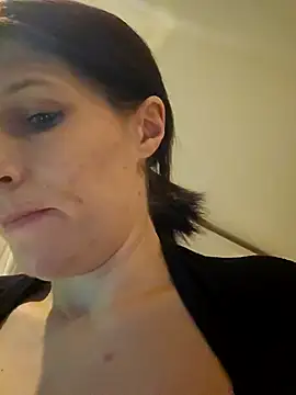 Lenchen  online show from 01.19.25