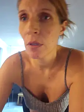 Lenchen  online show from 11.12.25