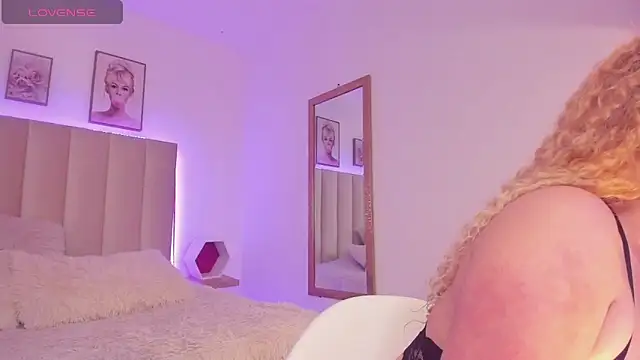 Snapshot of Sasha_belova chatting on 02.22.25 Sasha belova online show from 02.22.25