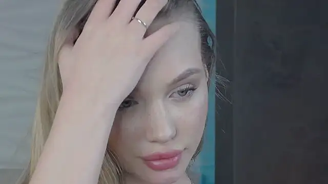 ViolaFlirt online show from 02.15.25