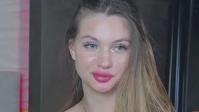 ViolaFlirt online show from 02.16.25