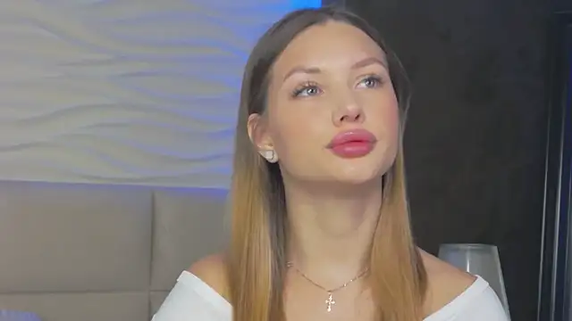 ViolaFlirt online show from 03.14.25