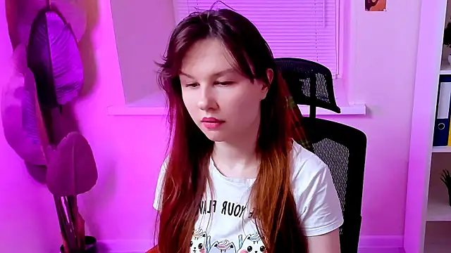 CarolGiggly online show from 10.19.25