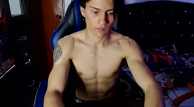 Snapshot of sr_jaeger chatting on 03.07.25 sr jaeger online show from 03.07.25