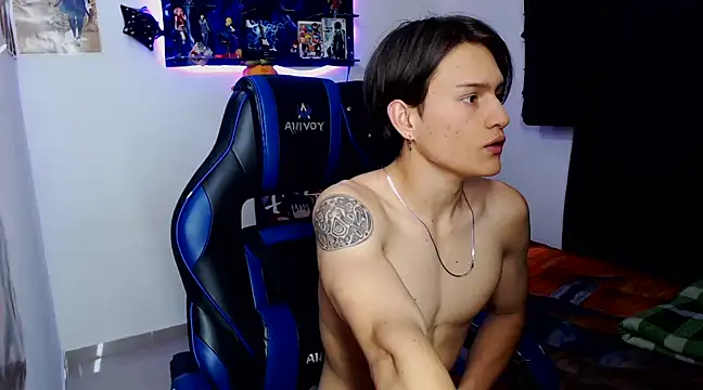 Snapshot of sr_jaeger chatting on 03.20.25 sr jaeger online show from 03.20.25