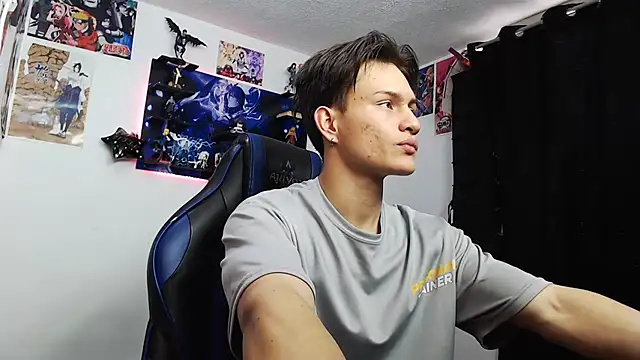 Snapshot of sr_jaeger chatting on 10.03.25 sr jaeger online show from 10.03.25