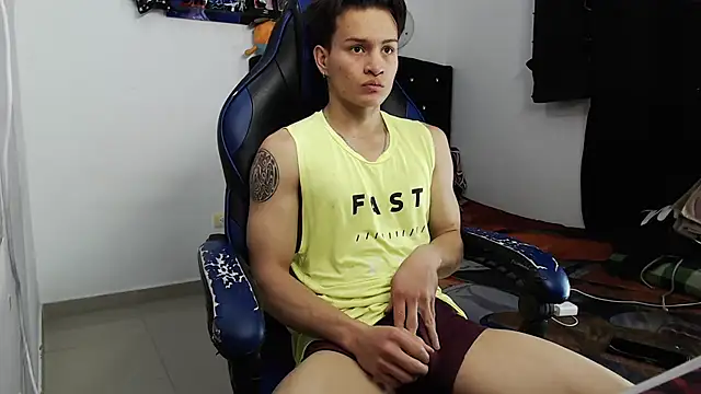 Snapshot of sr_jaeger chatting on 10.09.25 sr jaeger online show from 10.09.25