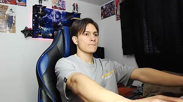 Snapshot of sr_jaeger chatting on 10.14.25 sr jaeger online show from 10.14.25