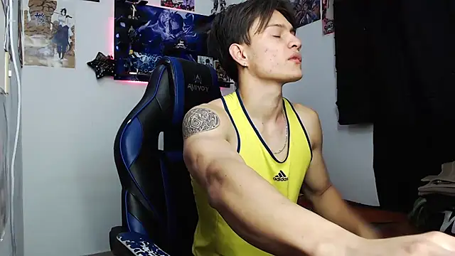 Snapshot of sr_jaeger chatting on 10.17.25 sr jaeger online show from 10.17.25