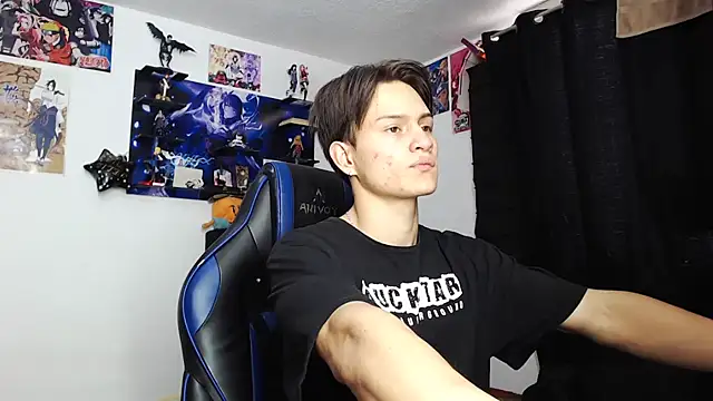 Snapshot of sr_jaeger chatting on 10.20.25 sr jaeger online show from 10.20.25