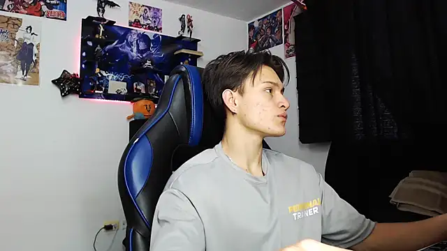 Snapshot of sr_jaeger chatting on 10.21.25 sr jaeger online show from 10.21.25