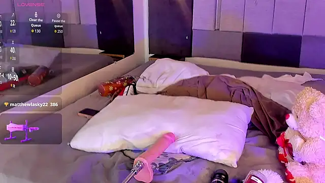 Snapshot of BritannyClaire chatting on 10.09.25 BritannyClaire online show from 10.09.25