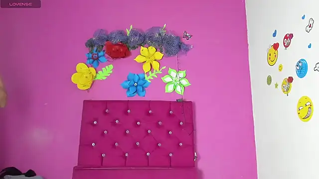 tiffany Bitch online show from 12.11.24