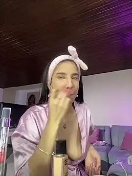 Praga Pink online show from 03.18.25