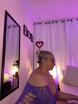 Aligoldbottom online show from 02.15.25