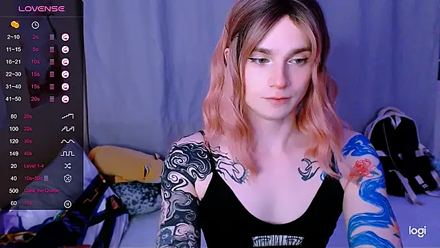 Snapshot of Alice_Hells chatting on 04.24.26 Alice Hells online show from 04.24.26