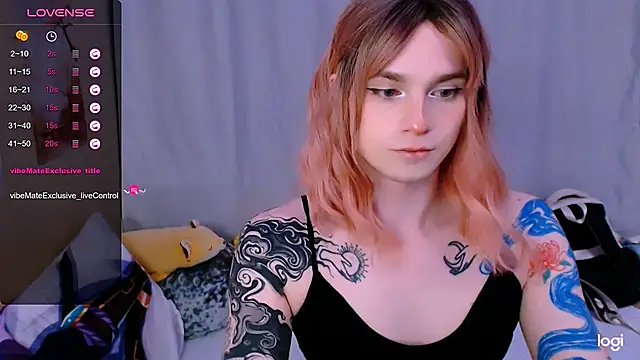 Snapshot of Alice_Hells chatting on 04.29.26 Alice Hells online show from 04.29.26
