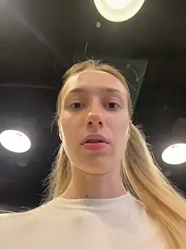 Lia  Love online show from 10.15.25