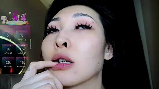 Snapshot of honey_yani chatting on 05.09.26 honey yani online show from 05.09.26