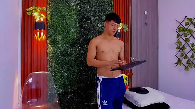 Valentino  X online show from 09.23.25