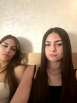 Snapshot of ShySonya chatting on 10.03.25 ShySonya online show from 10.03.25