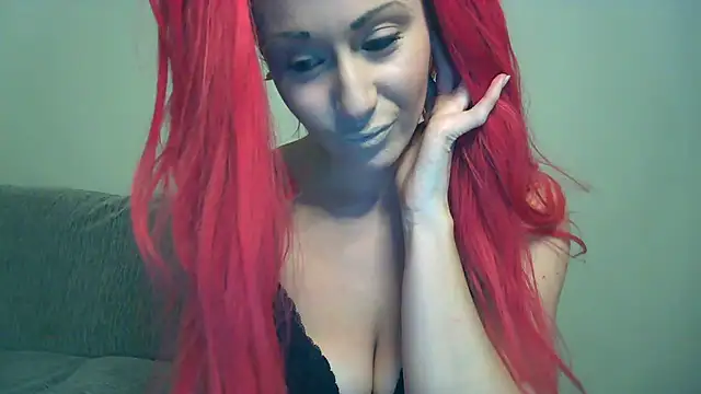 Snapshot of SweetSolez chatting on 03.17.25 SweetSolez online show from 03.17.25