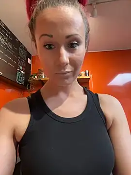 Snapshot of SweetSolez chatting on 03.20.25 SweetSolez online show from 03.20.25