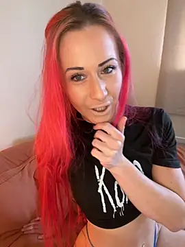 Snapshot of SweetSolez chatting on 09.27.25 SweetSolez online show from 09.27.25