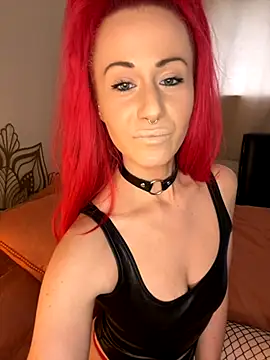 Snapshot of SweetSolez chatting on 10.10.25 SweetSolez online show from 10.10.25