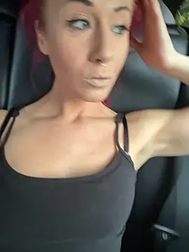 Snapshot of SweetSolez chatting on 10.27.25 SweetSolez online show from 10.27.25