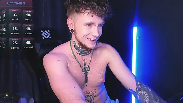 Snapshot of Badrabbitt_ chatting on 01.15.25 Badrabbitt online show from 01.15.25