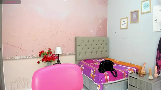 Snapshot of lauren_rios7 chatting on 11.14.25 lauren rios7 online show from 11.14.25