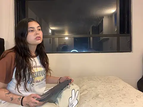 Scarlett Jazmin online show from 01.16.25