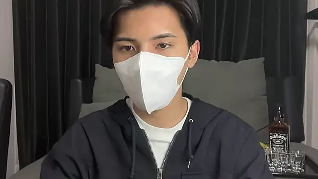 Lio kun online show from 04.18.26