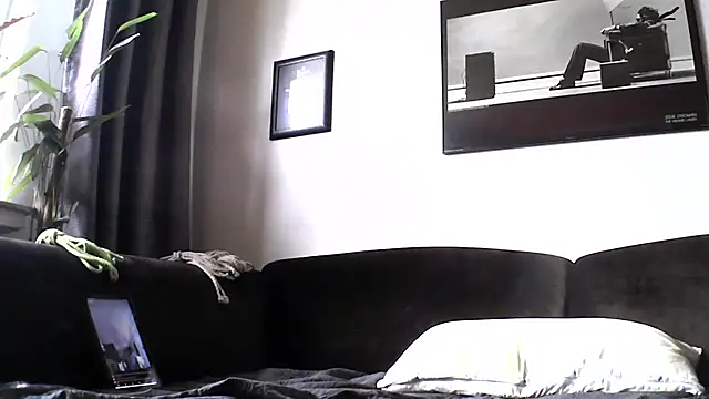 Snapshot of Kingsscepter chatting on 01.29.25 Kingsscepter online show from 01.29.25