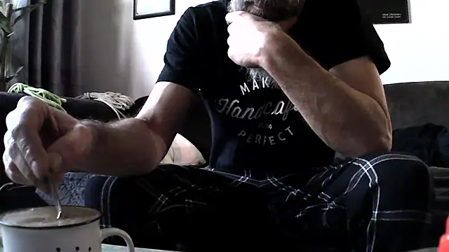 Snapshot of Kingsscepter chatting on 02.03.25 Kingsscepter online show from 02.03.25