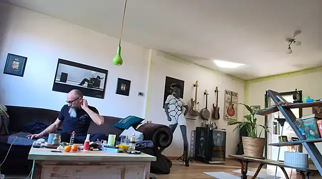 Snapshot of Kingsscepter chatting on 02.08.25 Kingsscepter online show from 02.08.25