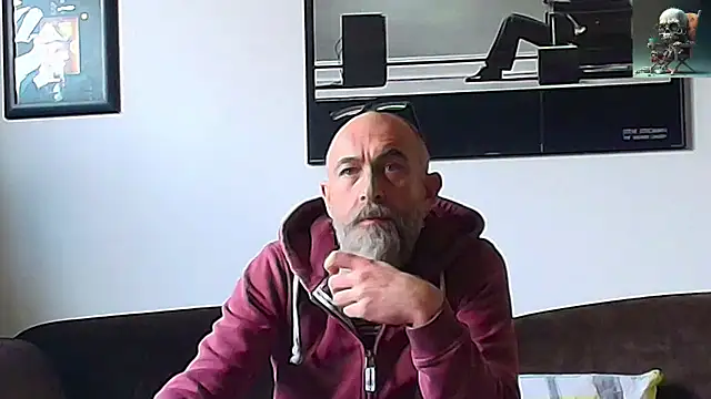 Snapshot of Kingsscepter chatting on 02.09.25 Kingsscepter online show from 02.09.25