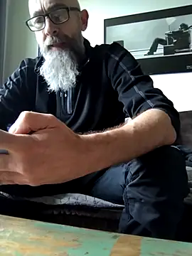 Snapshot of Kingsscepter chatting on 02.21.25 Kingsscepter online show from 02.21.25