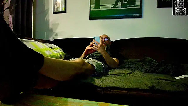 Snapshot of Kingsscepter chatting on 03.03.25 Kingsscepter online show from 03.03.25