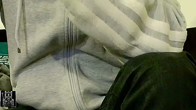 Snapshot of Kingsscepter chatting on 03.04.25 Kingsscepter online show from 03.04.25