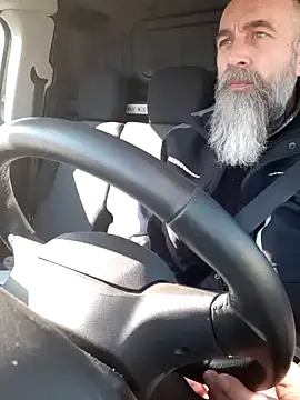 Snapshot of Kingsscepter chatting on 03.05.25 Kingsscepter online show from 03.05.25