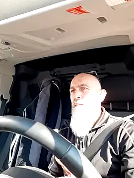 Snapshot of Kingsscepter chatting on 03.05.25 Kingsscepter online show from 03.05.25