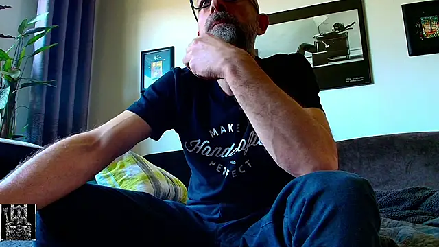 Snapshot of Kingsscepter chatting on 03.06.25 Kingsscepter online show from 03.06.25