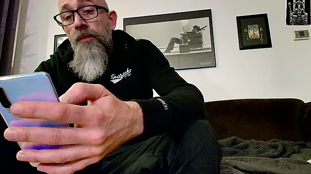 Snapshot of Kingsscepter chatting on 03.07.25 Kingsscepter online show from 03.07.25