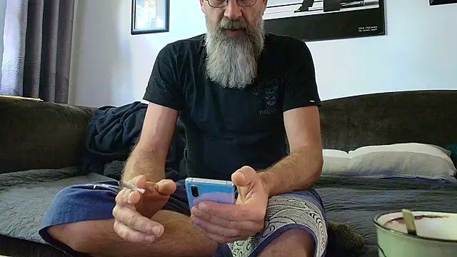 Snapshot of Kingsscepter chatting on 09.12.25 Kingsscepter online show from 09.12.25