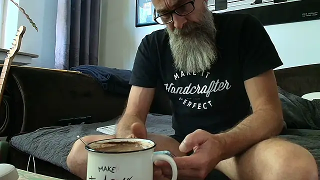 Snapshot of Kingsscepter chatting on 09.16.25 Kingsscepter online show from 09.16.25